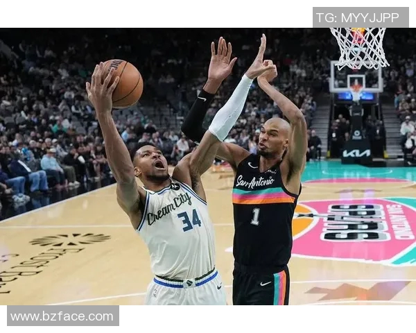 安东尼与雄鹿之间的激烈冲突引发的赛场风波与后续反响分析